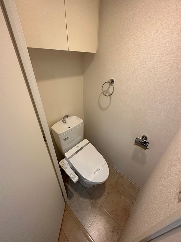 セレニテ新大阪カルムのトイレ写真