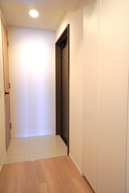 玄関　※写真は同タイプ住戸です。