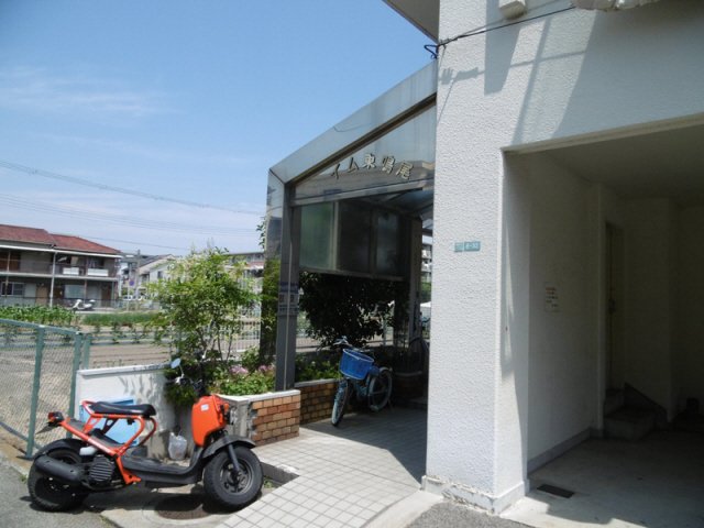 阪神本線 武庫川駅 徒歩13分 3階建 築39年の外観写真