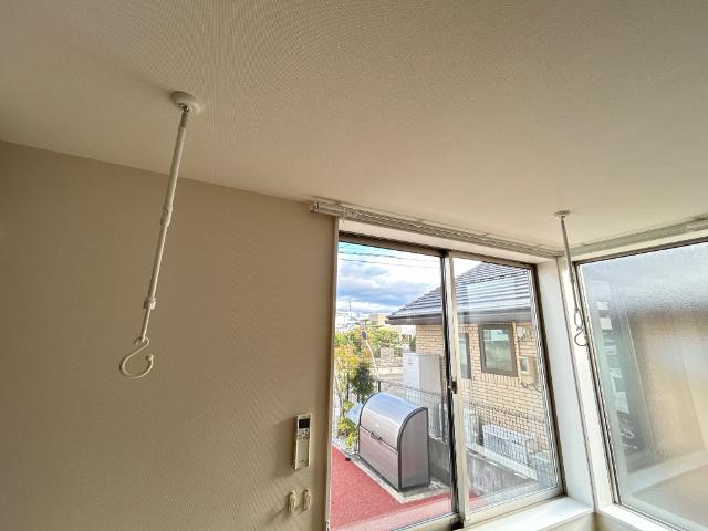 その他設備　室内物干し