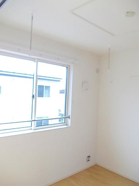 その他設備　室内物干し