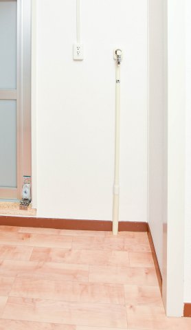 鶴山台1号棟の玄関写真