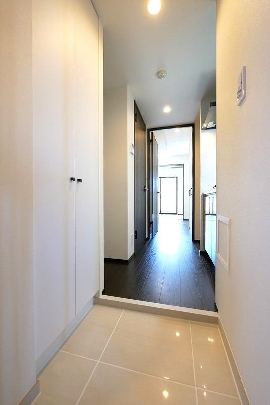 ラフィスタ方南町の玄関写真