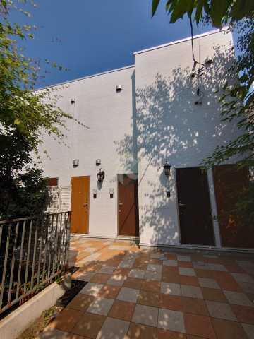建物外観　室内見学承ります。当店掲載物件以外もまとめてお問合頂けます。