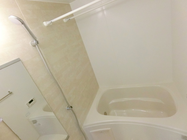 バス・シャワールーム　※別部屋改装前参考写真