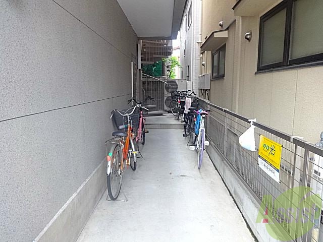 上野坂グランハイツCの外観写真