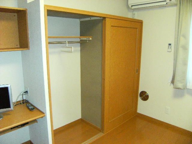 レオパレスプラシード竹丘IIの内装写真