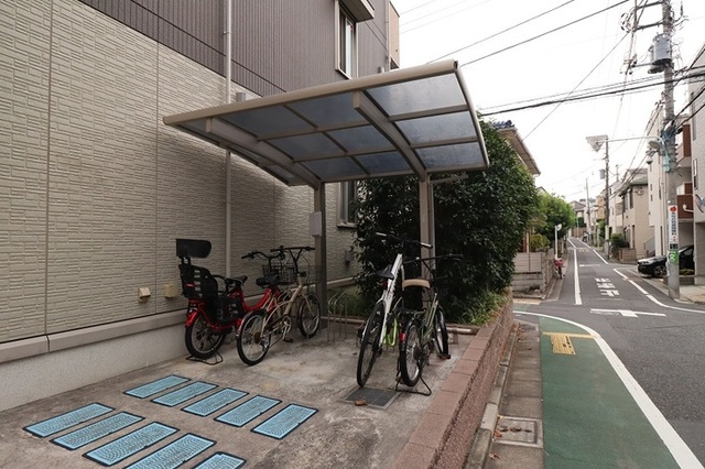 その他　屋根付き自転車駐輪場