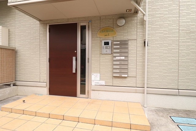 エントランス　オートロックエントランス
