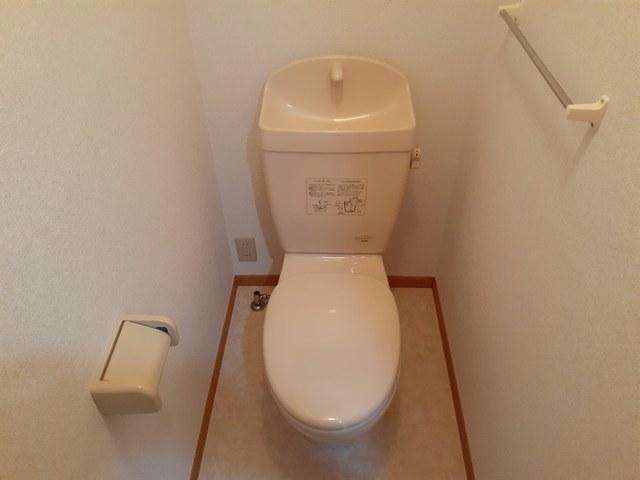 ＪＲ中央本線 春日井駅 徒歩49分 2階建 築23年のトイレ写真