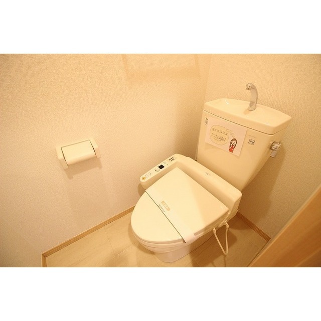 トイレ　別の部屋の写真です