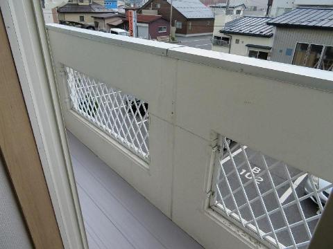 バルコニー　ベランダ