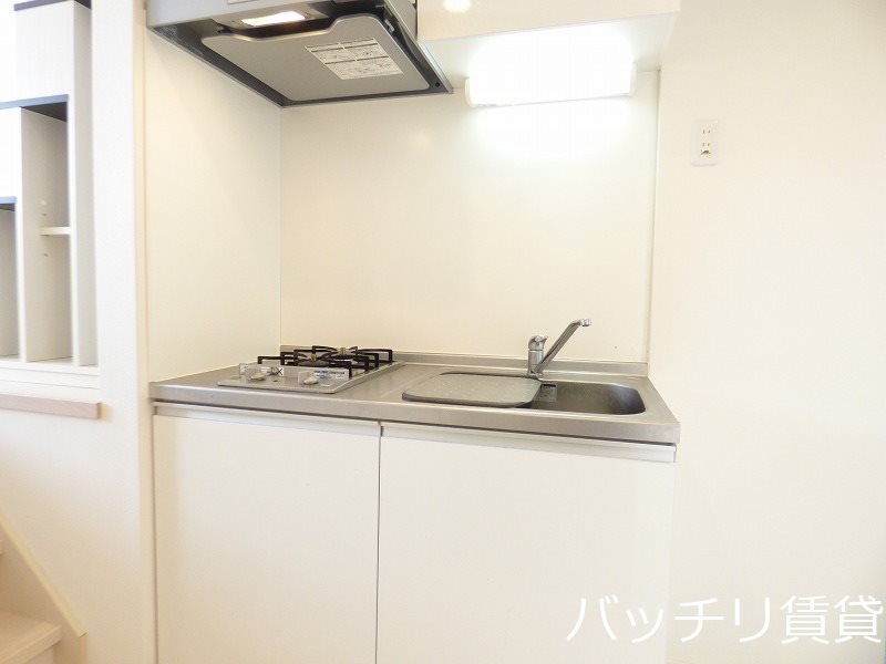 キッチン　同型タイプの為、現状を優先致します。