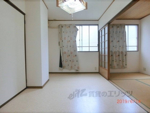 居室・リビング　居室