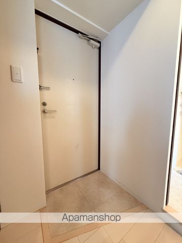クラッセ知事公館前の玄関写真