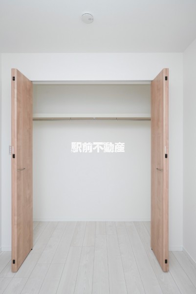 収納　写真は同シリーズ別物件