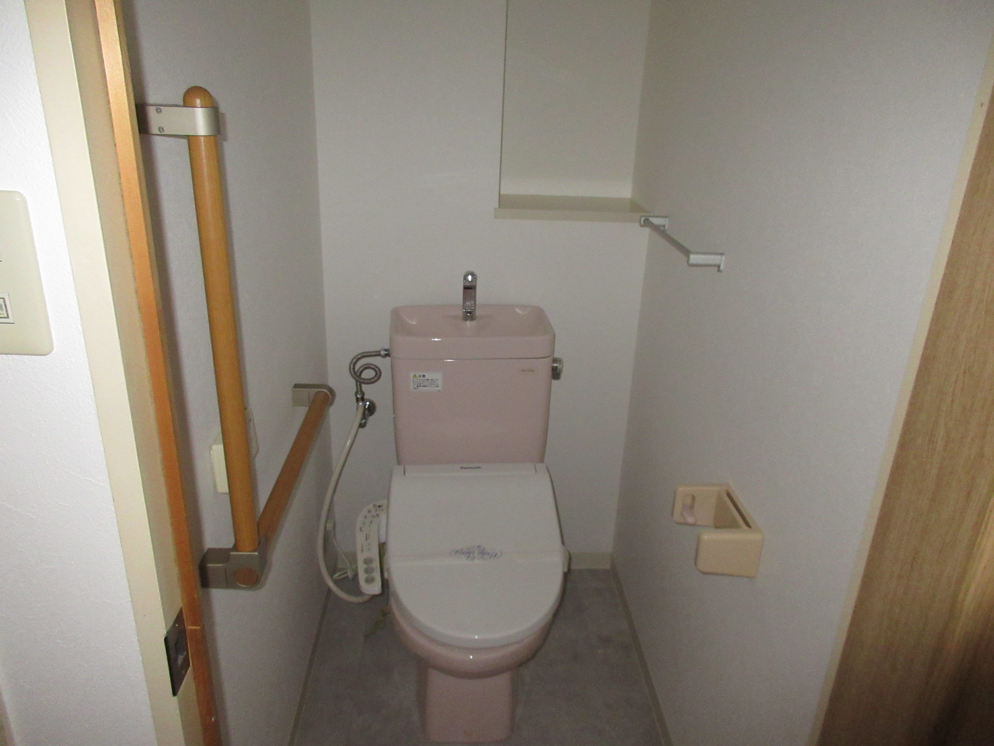 地下鉄谷町線 出戸駅 徒歩9分 7階建 築27年のトイレ写真