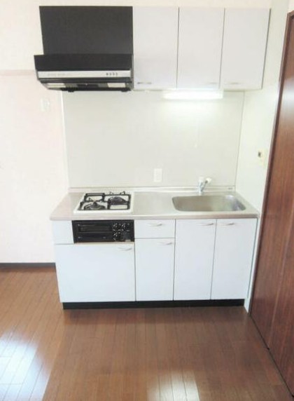 都営三田線 三田駅 徒歩6分 8階建 築24年のキッチン写真