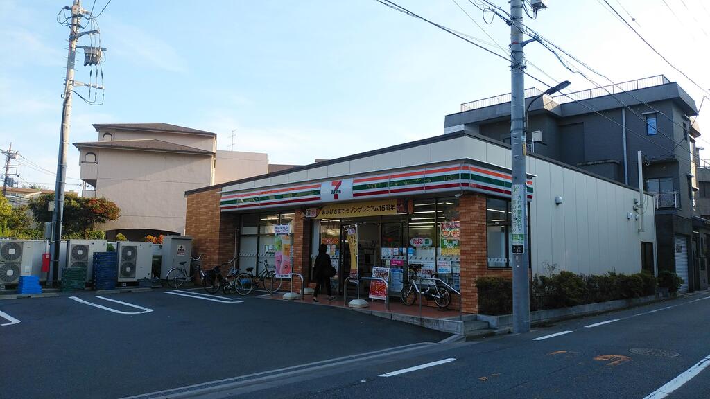 コンビニ　セブンイレブン練馬羽沢3丁目店（コンビニ）まで437m