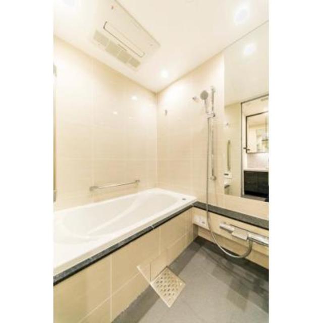 バス・シャワールーム　※写真は同タイプ住戸です。