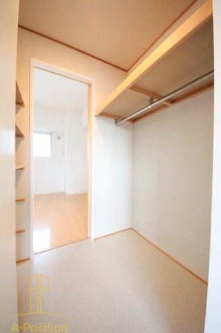 収納　レシェンテ西梅田