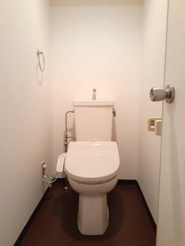 トイレ　落ち着いたトイレです