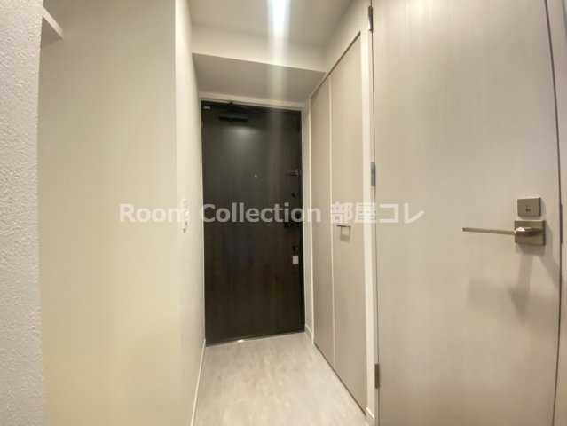 玄関　※同物件他部屋写真 反転、色違いの場合有 現況優先