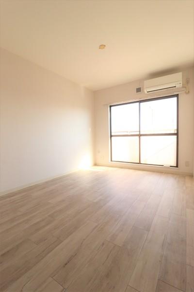 居室・リビング　別の部屋の写真