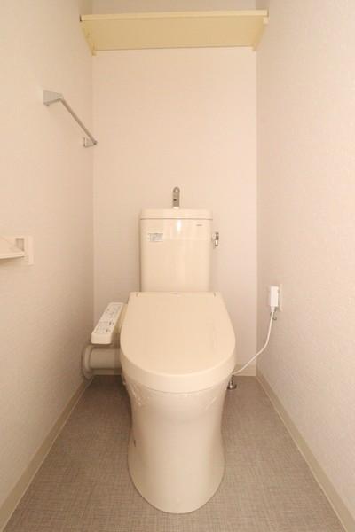 トイレ　別の部屋の写真