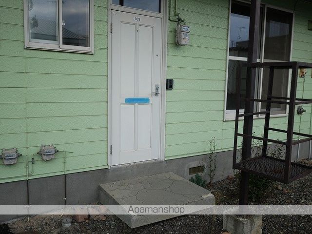 駐車場　エントランス