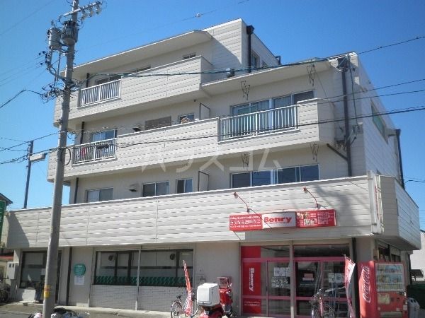 名古屋市中川区小本本町のマンションの建物外観