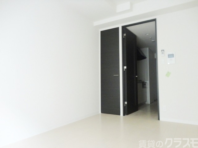 その他部屋・スペース　ドアはブラック、かっこいいです！