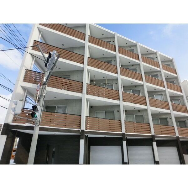 札幌市中央区北十一条西のマンションの建物外観