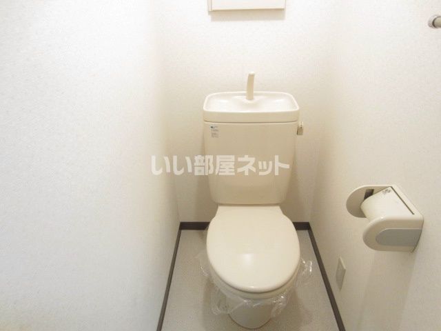 【静岡市駿河区向敷地のマンションのトイレ】