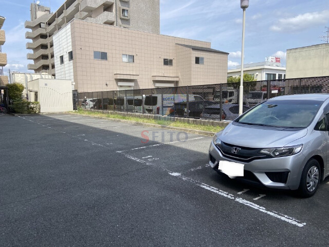 【パストラル菅原の駐車場】