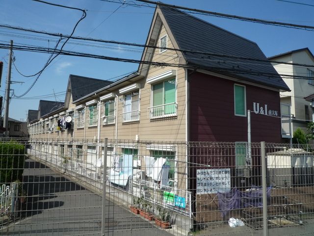 川越市大字大袋新田のアパートの建物外観