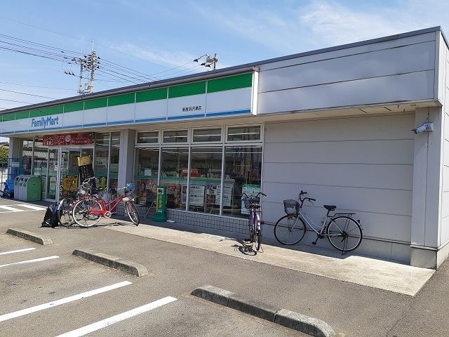 【新居浜市清水町のアパートのコンビニ】