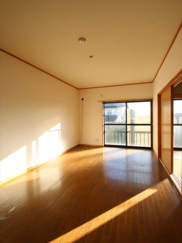 その他部屋・スペース　7.5帖のひろびろとした洋室です♪