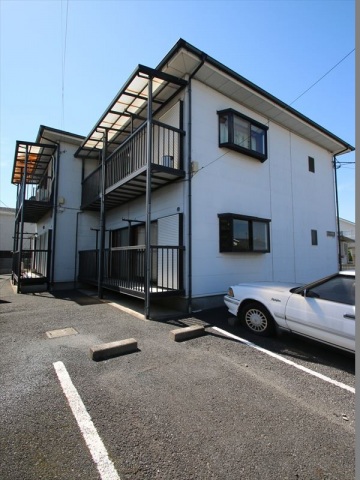 建物外観　閑静な住宅街　南向き