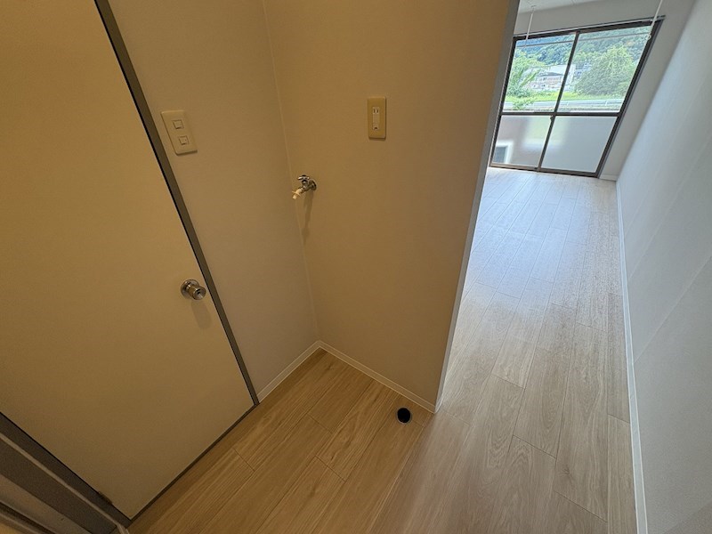 その他　洗濯機は室内に置けます。