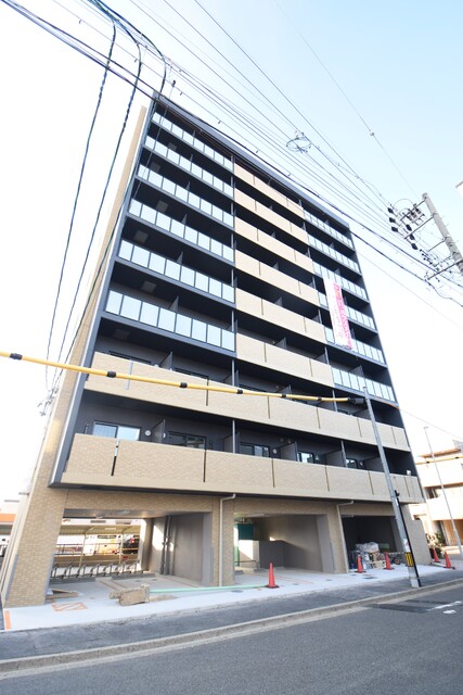 【名古屋市東区筒井町のマンションの建物外観】