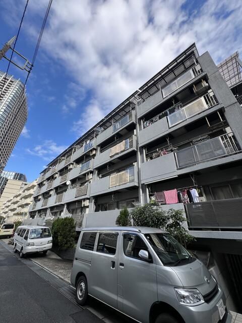 品川区北品川のマンションの建物外観