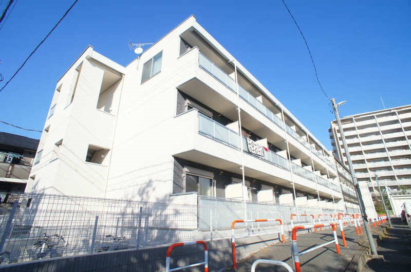 さいたま市南区別所のアパートの建物外観