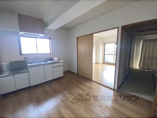 居室・リビング　リビング