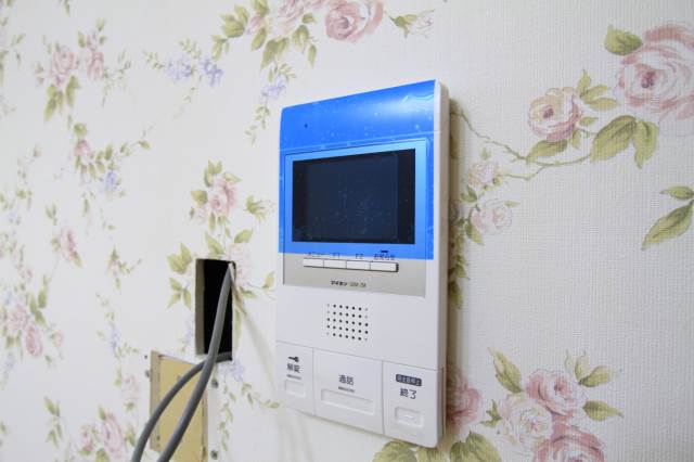 セキュリティ　階数により壁紙のデザインが異なります