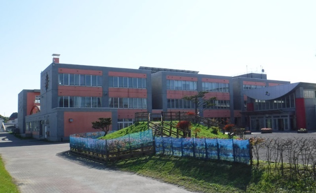 小学校　室蘭市立海陽小学校（小学校）まで2241m