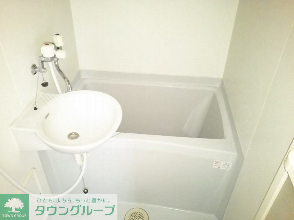 バス・シャワールーム　バス・トイレ別です。