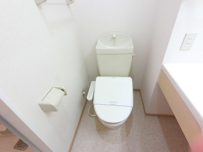 トイレ　※別部屋の為、現状優先。