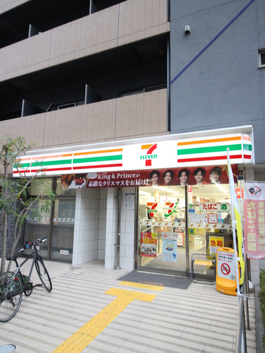 コンビニ　セブンイレブン（コンビニ）まで10m