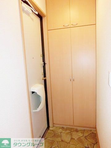 玄関　お部屋探しは【タウンハウジング蘇我店】にお任せ下さい♪